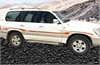 Tem hông sau trái Toyota Land Cruiser 2007